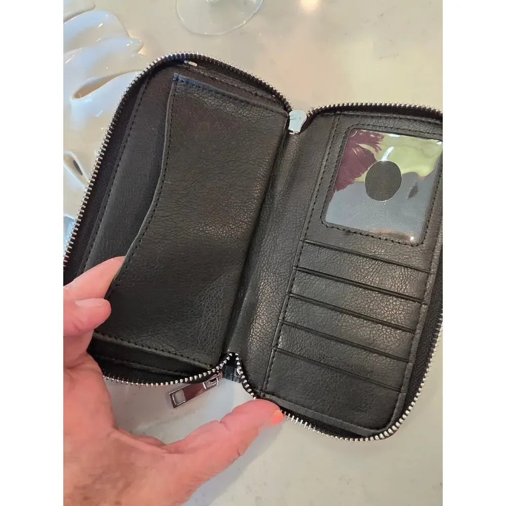 None and/or Unknown ❤️this compact